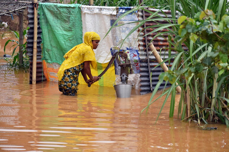 gujarat-india-monsoni-furiosi-causano-almeno-18-morti-roboreporter