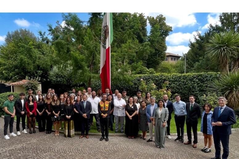 genaro-lozano-il-nuovo-ambasciatore-del-messico-in-italia-roboreporter